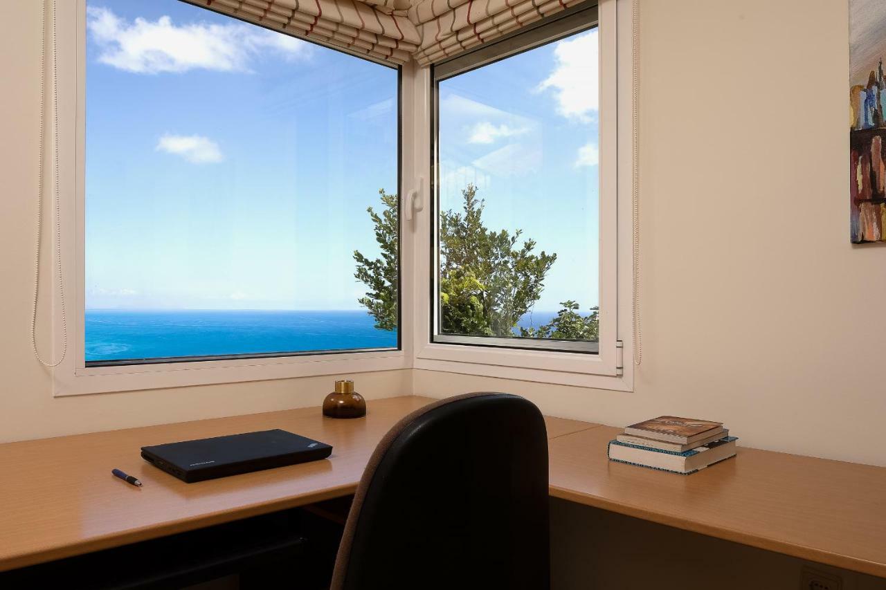 Villa Sunrise View By Madeira Sun Travel Santa Cruz  Eksteriør bilde